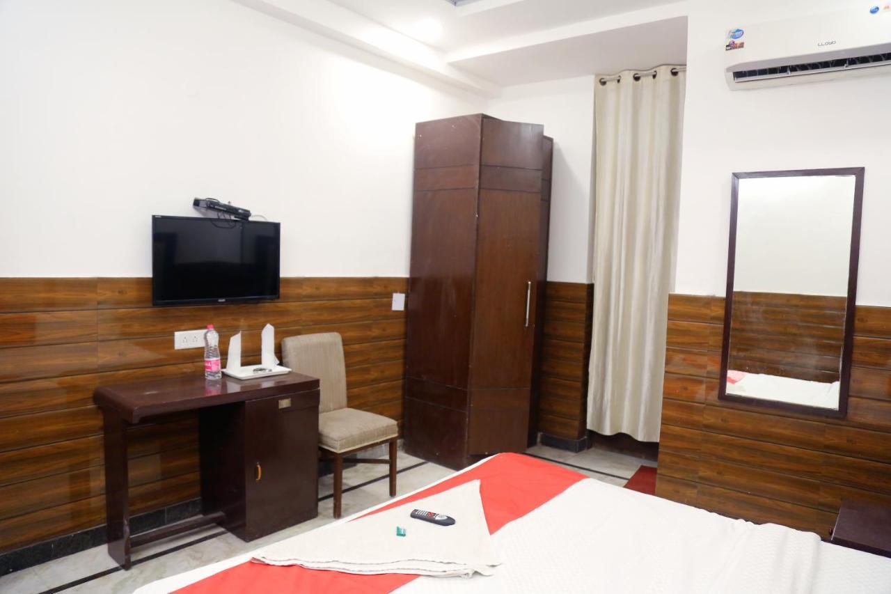 Aerocity Hotel Jindal Palace Delhi- A Well Hygiene Property"All Staff Vaccinated " New Delhi Exterior photo