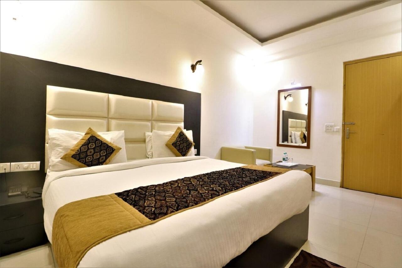 Aerocity Hotel Jindal Palace Delhi- A Well Hygiene Property"All Staff Vaccinated " New Delhi Exterior photo